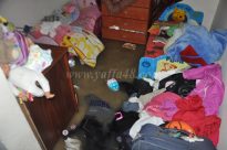 بالفيديو: مياه المجاري تغمر بيت عائلة عربية وسط حي النزهة بيافا 